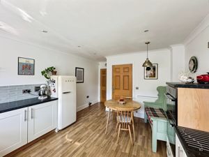 Photo 15- click for photo gallery